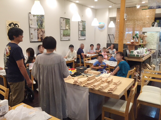 「奈良県産木材で木琴作り教室」の様子（2）